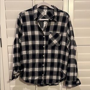 Forever 21 Navy and White Plaid Shirt